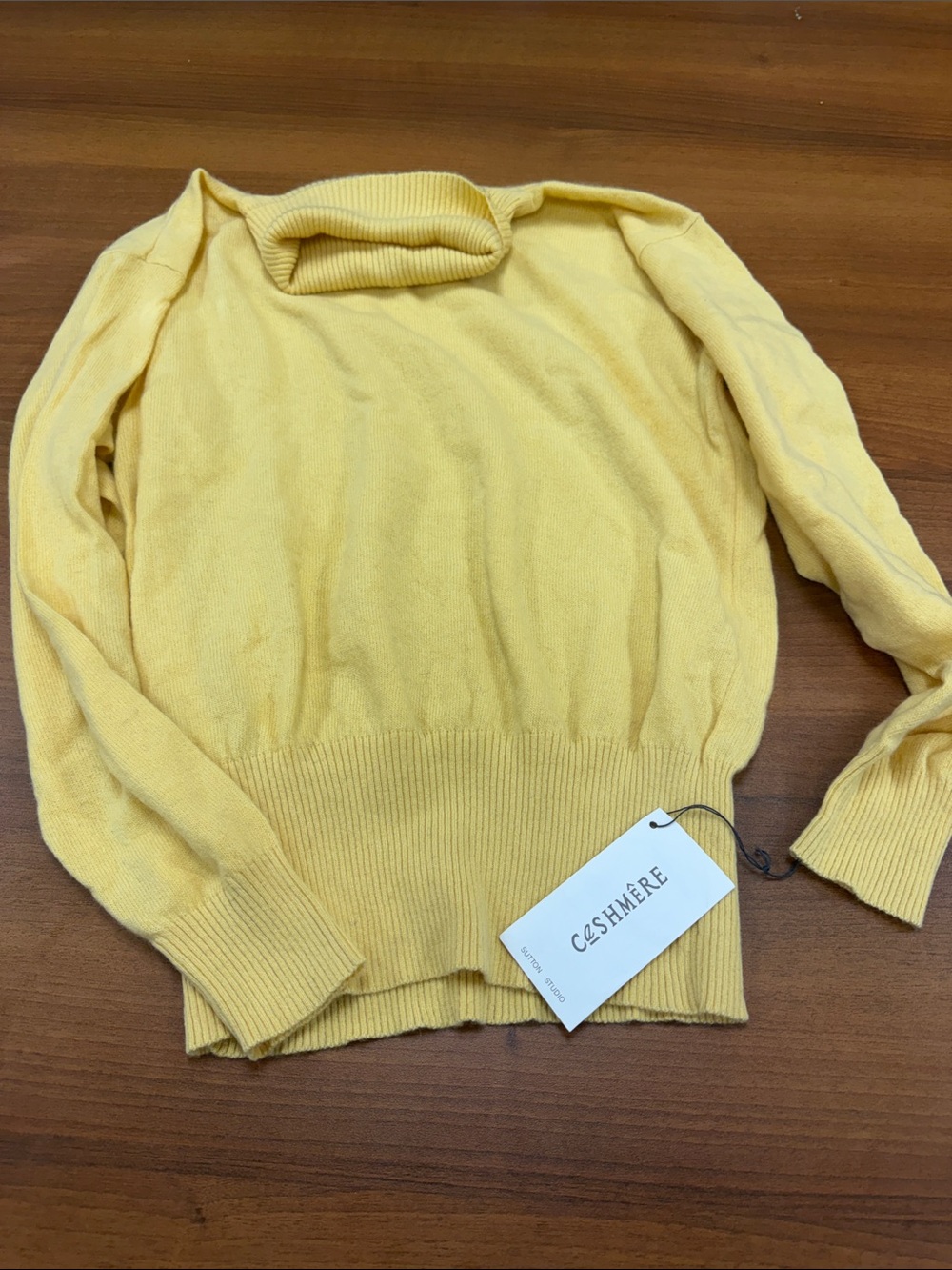Sutton Cashmere Pale Yellow Turtleneck Sweater
